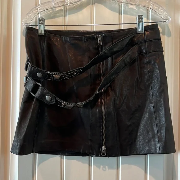 Designer Black cuir leather mini skirt zip front stud belt Nanette Lenore sz 6🔥 - Picture 10 of 13